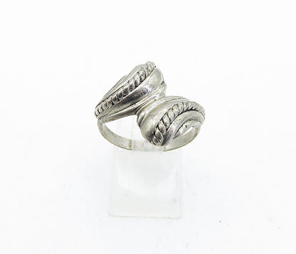 925 Sterling Silver  Vintage Fluted Twist Bypass Band Ring Sz 8.5  RG4702
