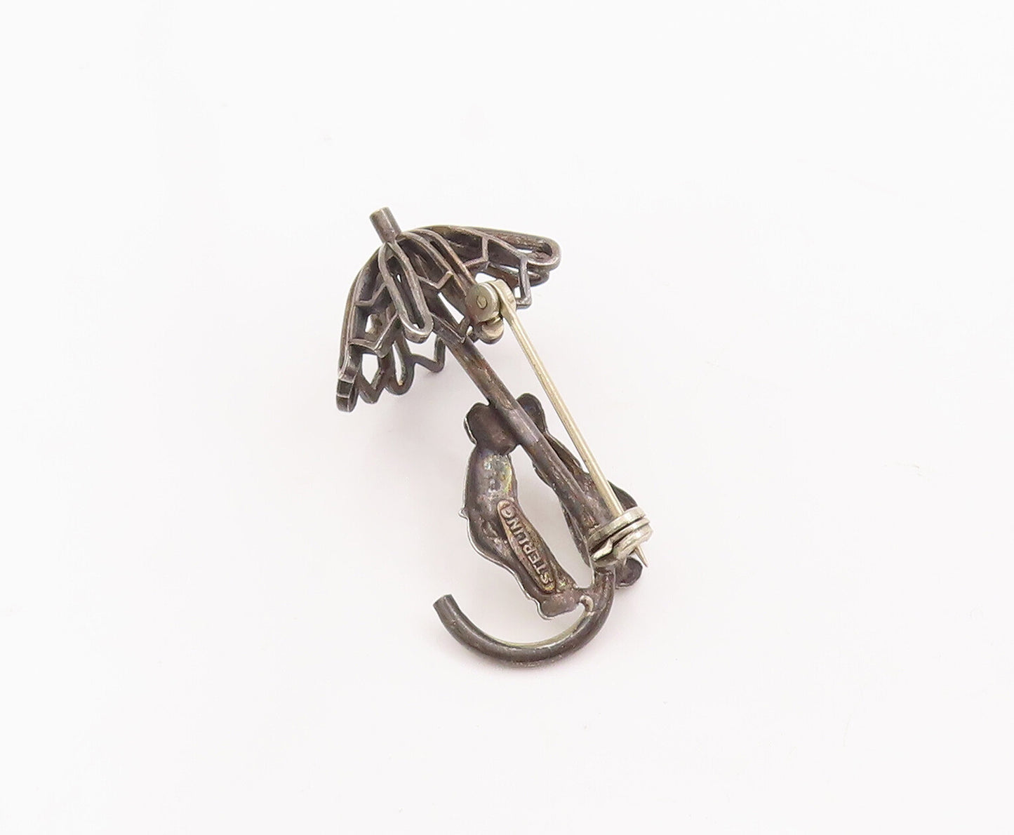 925 Sterling Silver Vintage Brooch Pin Kissing Couple Under Umbrella  BP10980