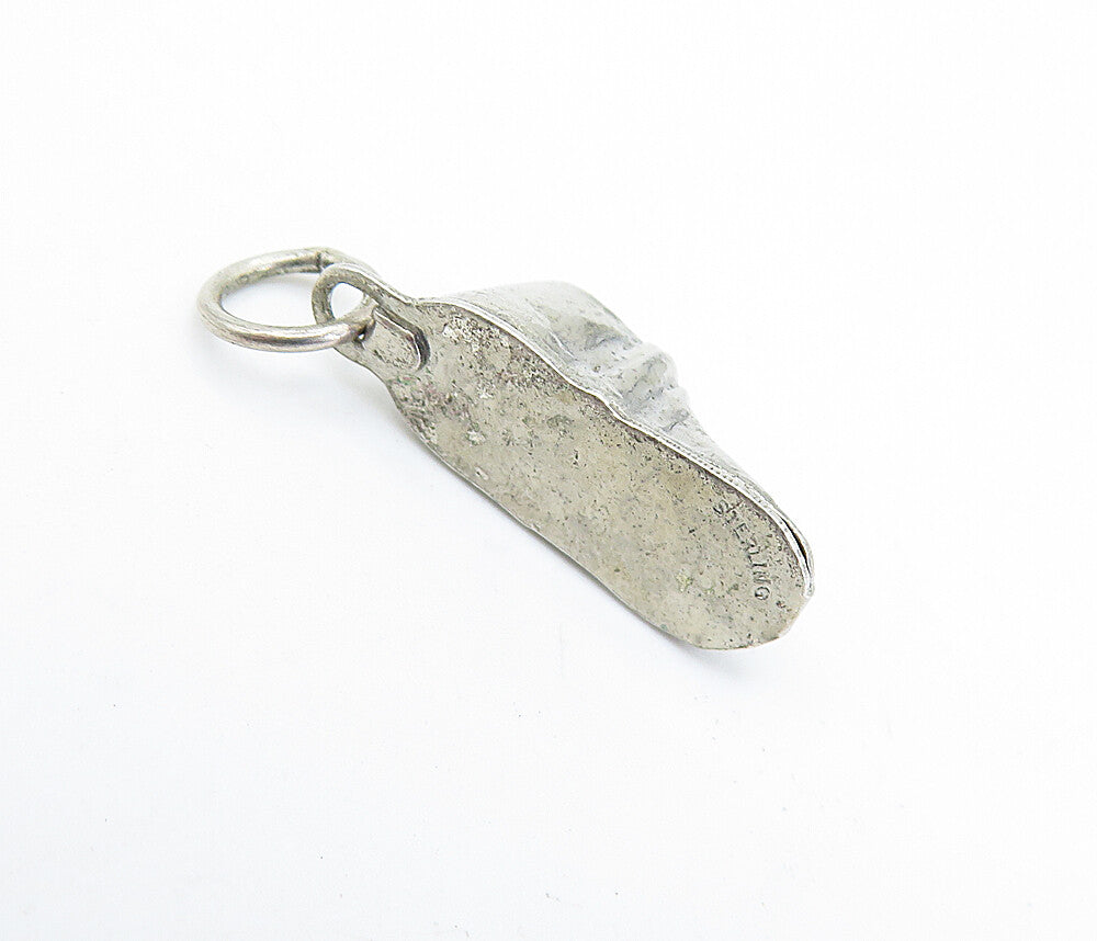925 Sterling Silver  Vintage Petite Old Fashioned Shoe Motif Pendant  PT4944