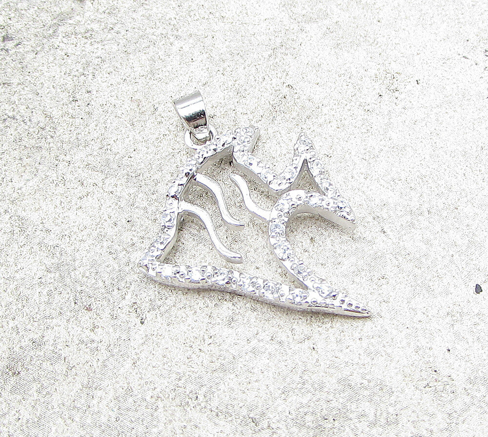 925 Sterling Silver  White Cubic Zirconia Swimming Fish Drop Pendant  PT1366
