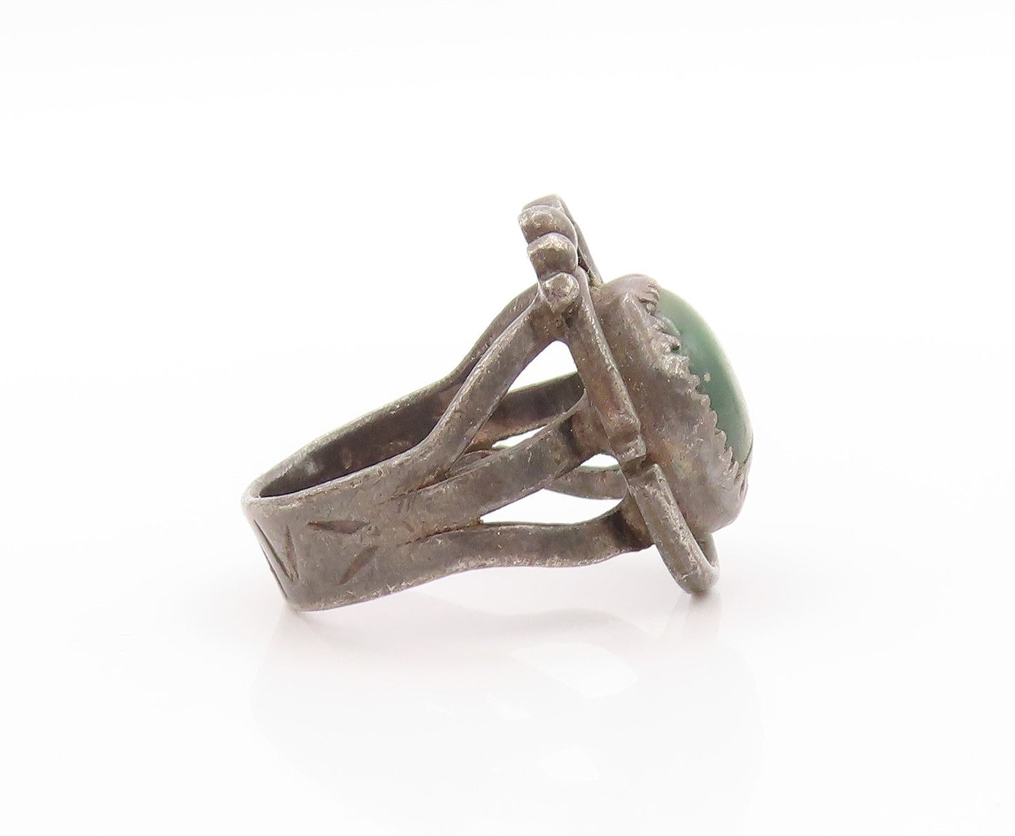 925 Sterling Silver Vintage Ring NAVAJO Swirly Carved Gemstone  Sz 8.5  RG32823