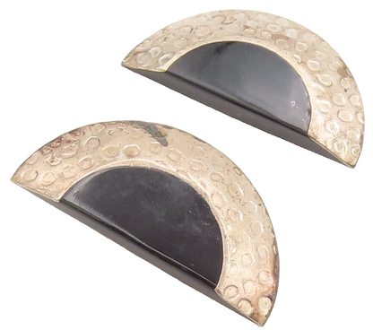 MEXICO 925 Sterling Silver  Vintage Hammered Semicircle Onyx Earrings  EG12734