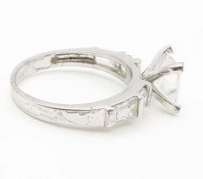 925 Sterling Silver  Shiny Cubic Zirconia Solitaire Accent Ring Sz 7  RG15027