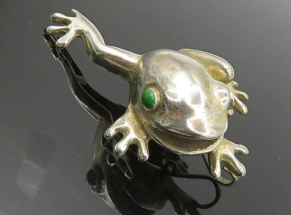 925 Sterling Silver  Vintage Green Stone Shiny Frog Motif Pendant  PT6671