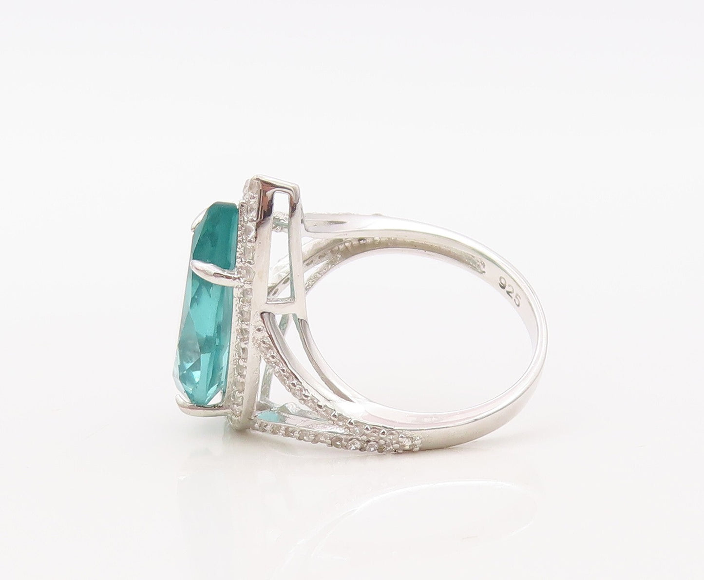 925 Sterling Silver Vintage Ring Drop Cut Sea Blue & White CZ  Sz 7  RG30649