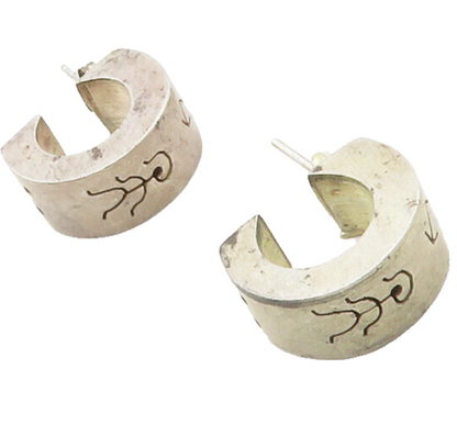 925 Sterling Silver  Vintage Etched Arrow Pattern JHoop Earrings  EG8772