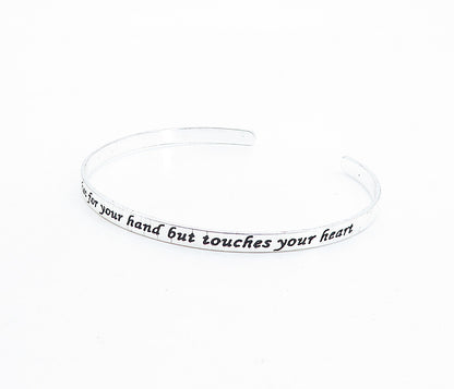 925 Sterling Silver  A True Friend Reaches For Your Hand Cuff Bracelet  BT2440