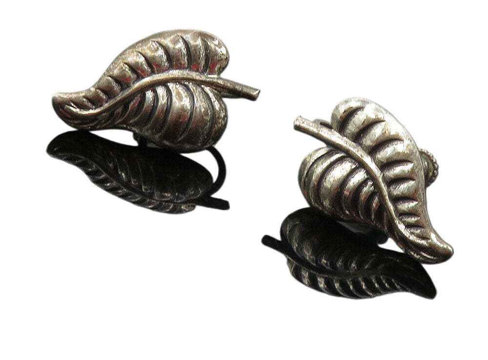 925 Sterling Silver  Vintage Dark Tone Floral Leaf Non Pierce Earrings  EG4732