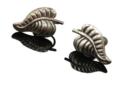 925 Sterling Silver  Vintage Dark Tone Floral Leaf Non Pierce Earrings  EG4732
