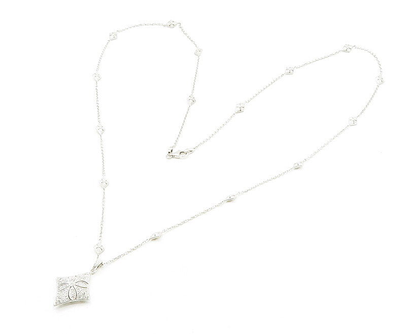 925 Sterling Silver  Vintage Genuine Diamonds Floral Chain Necklace  NE3256