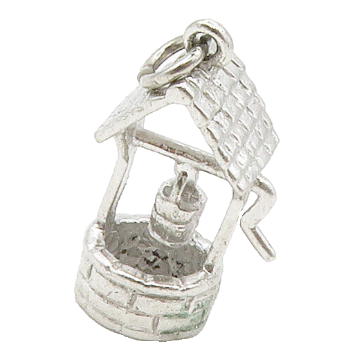 925 Sterling Silver  Vintage Shiny Petite Water Well Motif Pendant  PT13249