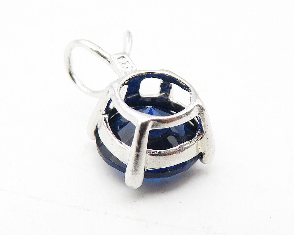 925 Sterling Silver  Shiny Blue Topaz Stud Earrings & Pendant Set  TR1828
