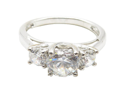 925 Sterling Silver  Cubic Zirconia Graduated Shiny Band Ring Sz 7  RG11575