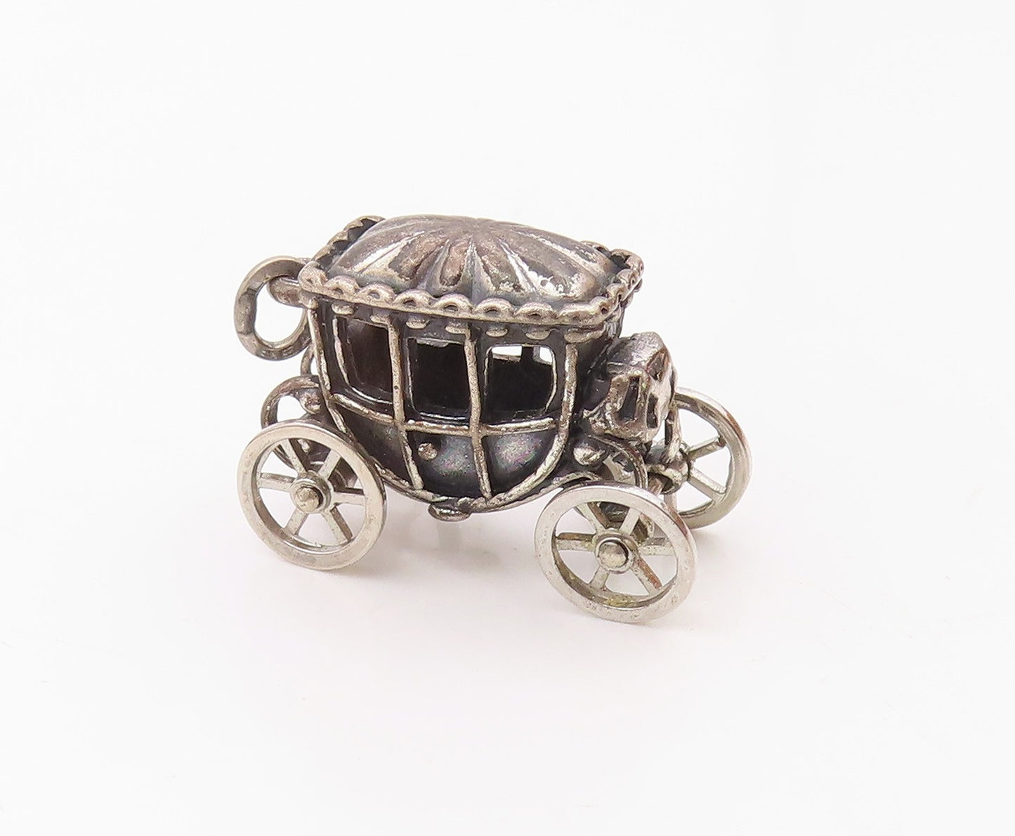 BEAUCRAFT 925 Silver  Vintage Old Fashion Carriage Pendant (MOVES)  PT21469