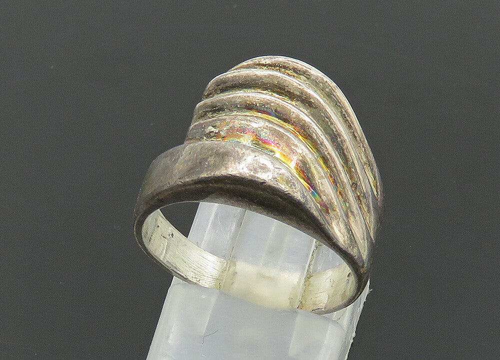 925 Sterling Silver  Vintage Dark Tone Fluted Bypass Band Ring Sz 7.5  RG20617