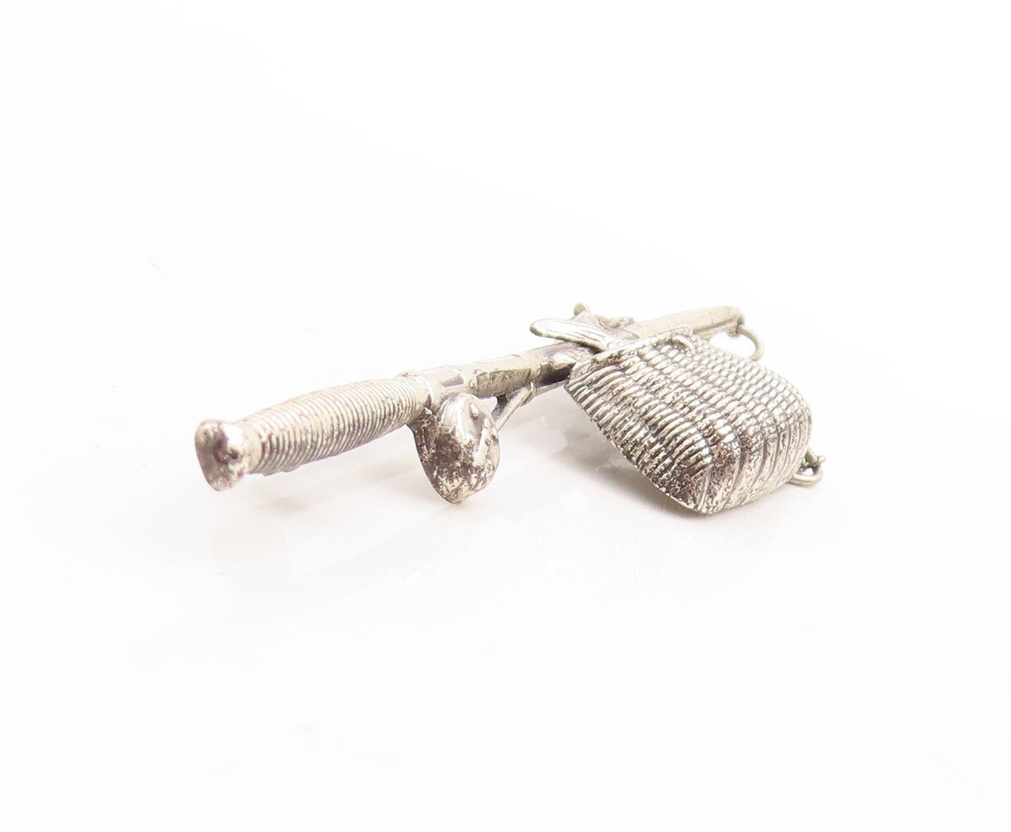 925 Sterling Silver Vintage Brooch Pin BEAU Carved Fishing Bag & Stick  BP11360