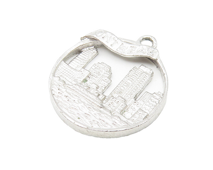 925 Sterling Silver  Vintage Shiny Montreal City Scene Drop Pendant  PT8723