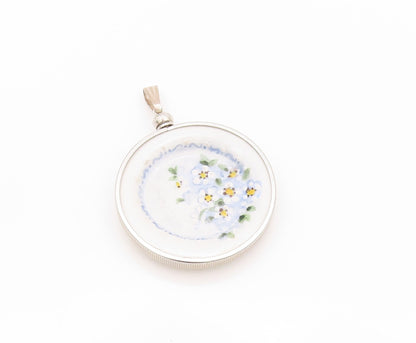 925 Sterling Silver Vintage Pendant SUE POWELL Floral Enameled Plate  PT24041