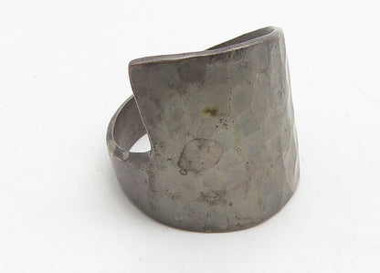 925 Sterling Silver  Vintage Oxidized Hammered Band Ring Sz 9  RG10401