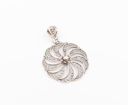 925 Sterling Silver  Vintage Shiny Swirl Floral Motif Round Pendant  PT16577