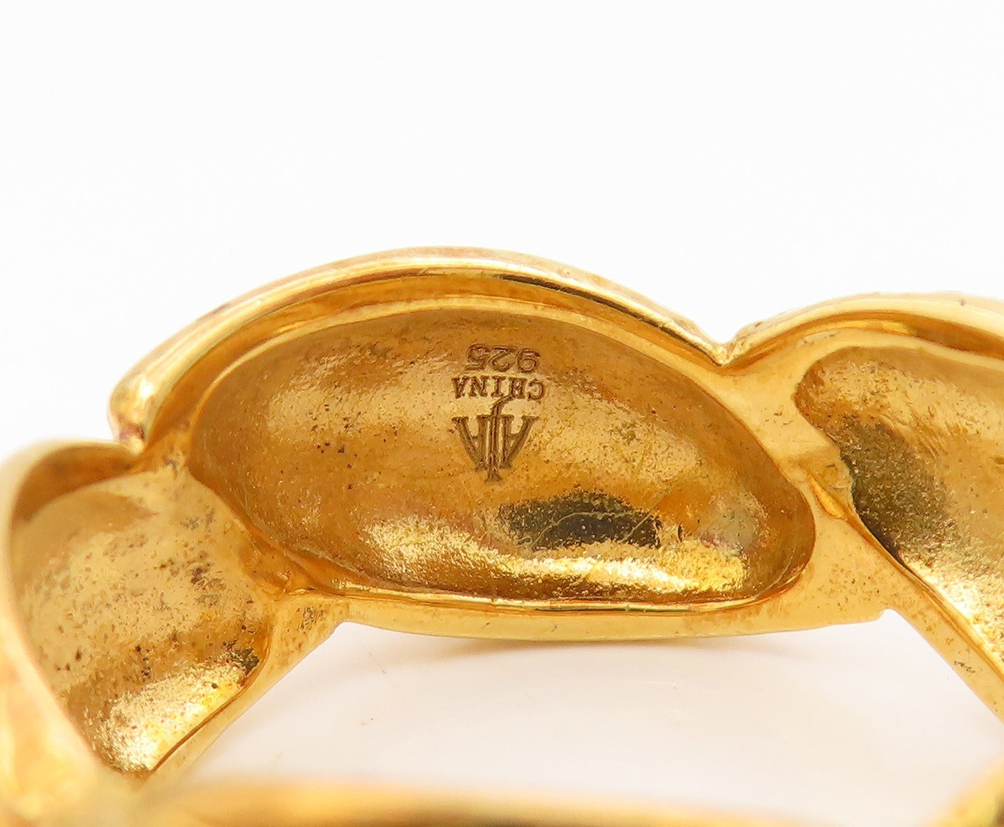 925 Sterling Silver Vintage Ring Gold Plated Ribbed Shell Motif  Sz 8  RG34652