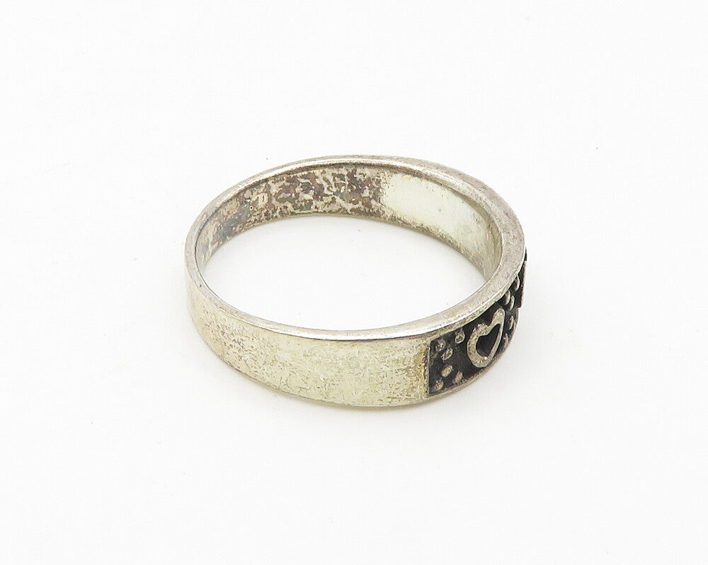 925 Sterling Silver  Vintage Oxidized Love Hearts Band Ring Sz 8  RG18892