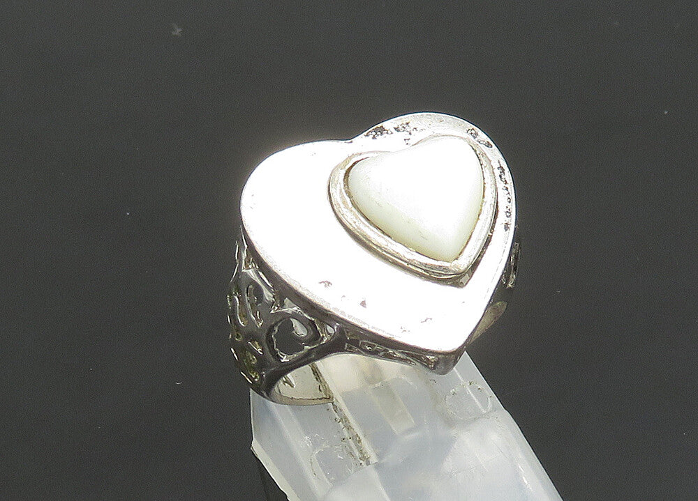 925 Sterling Silver  Vintage Mother Of Pearl Heart Cocktail Ring Sz 7  RG19939