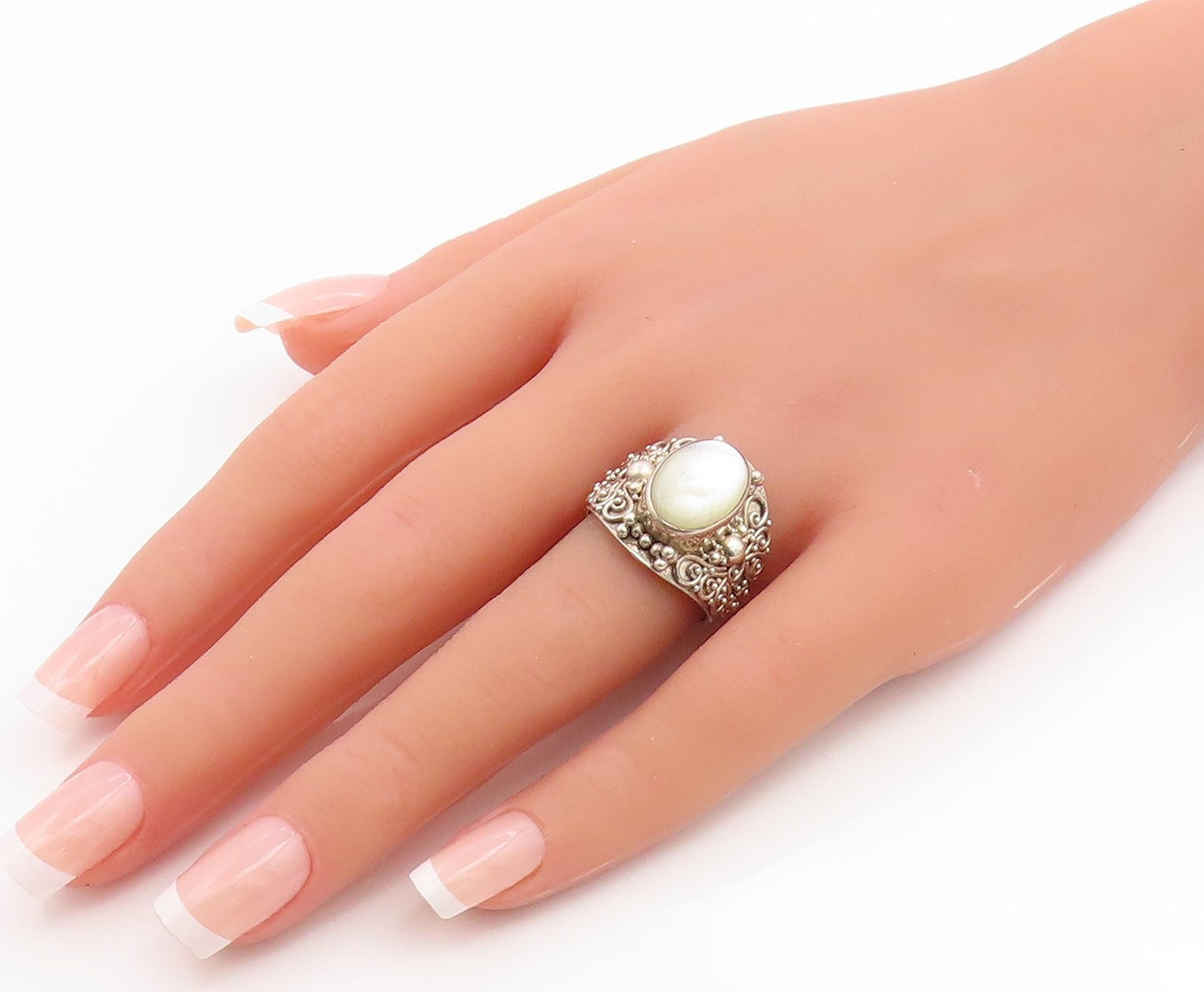 925 Sterling Silver Vintage Ring SUARTI BALI Mother Of Pearl Band  Sz 8  RG35569
