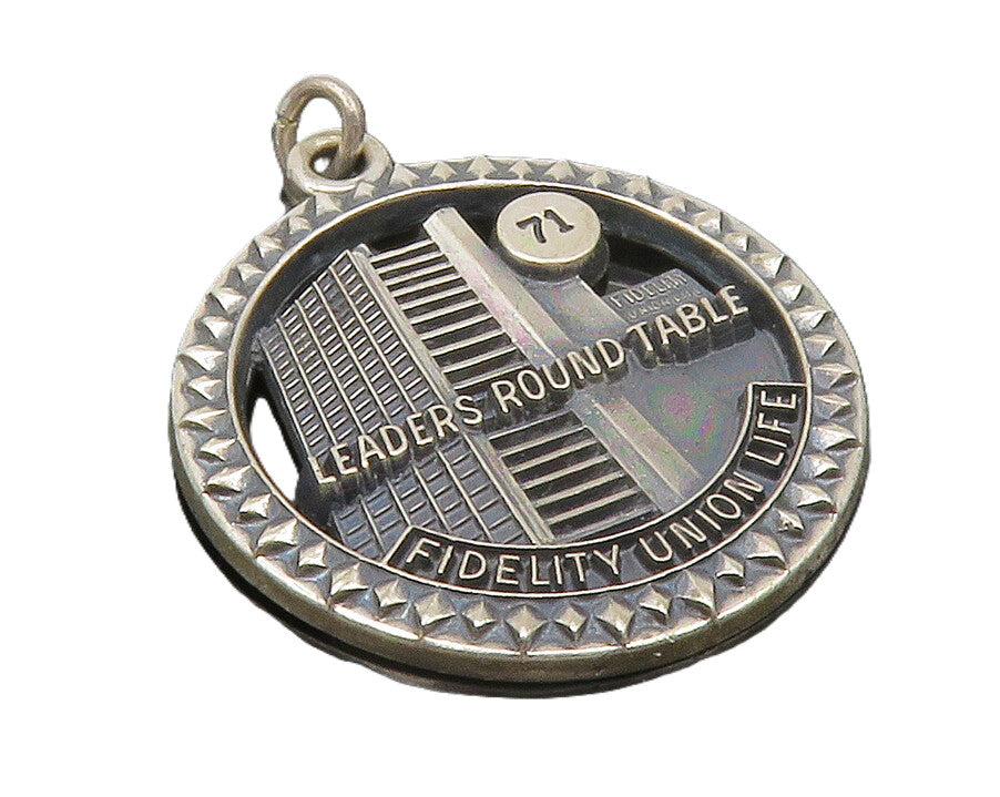 925 Sterling Silver  Vintage Dark Tone Leaders Round Table Pendant  PT9827
