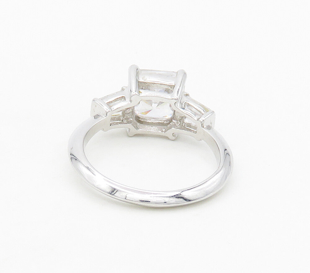 925 Sterling Silver  Sparkling Cubic Zirconia Smooth Band Ring Sz 8  RG16491