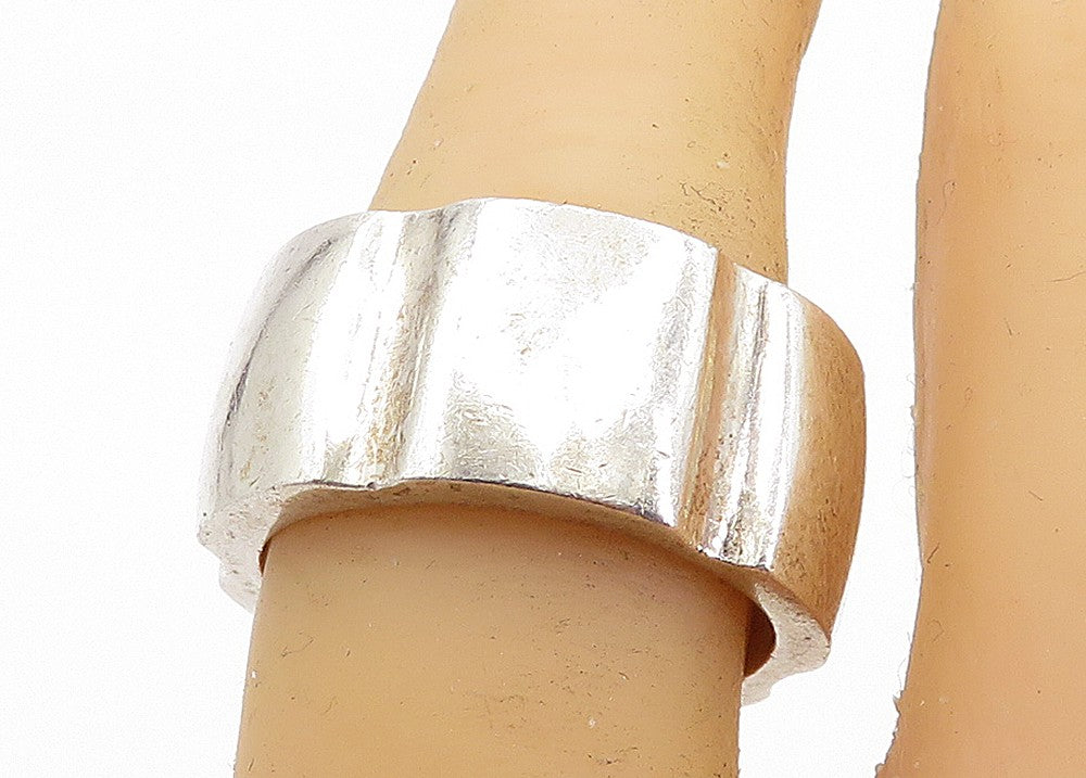 925 Sterling Silver Vintage Shiny Dented Pattern Round Band Ring Sz 7  RG7112