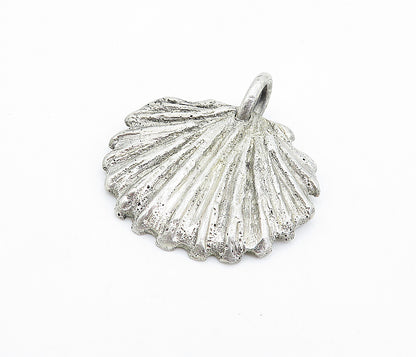 925 Sterling Silver  Vintage Clam Shell Scalloped Design Pendant  PT4235