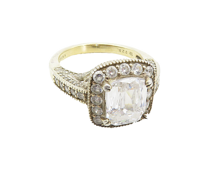 925 Sterling Silver  Vintage Shiny Cubic Zirconia Cocktail Ring Sz 9  RG8680