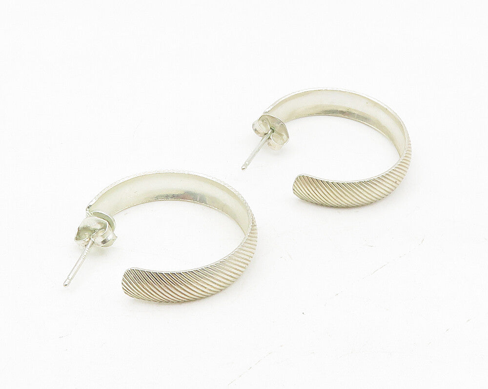 925 Sterling Silver  Vintage Shiny Etched Round JHoop Earrings  EG5525
