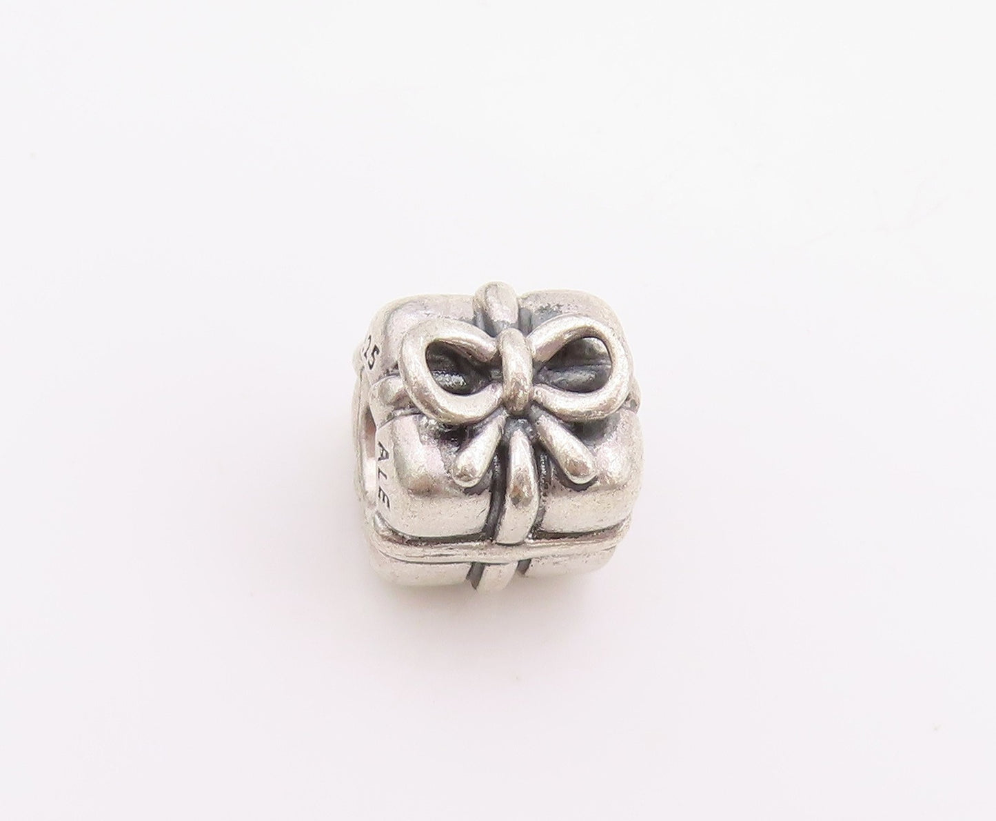 925 Sterling Silver Vintage Pendant PANDORA Carved Gift Box Charm  PT24499
