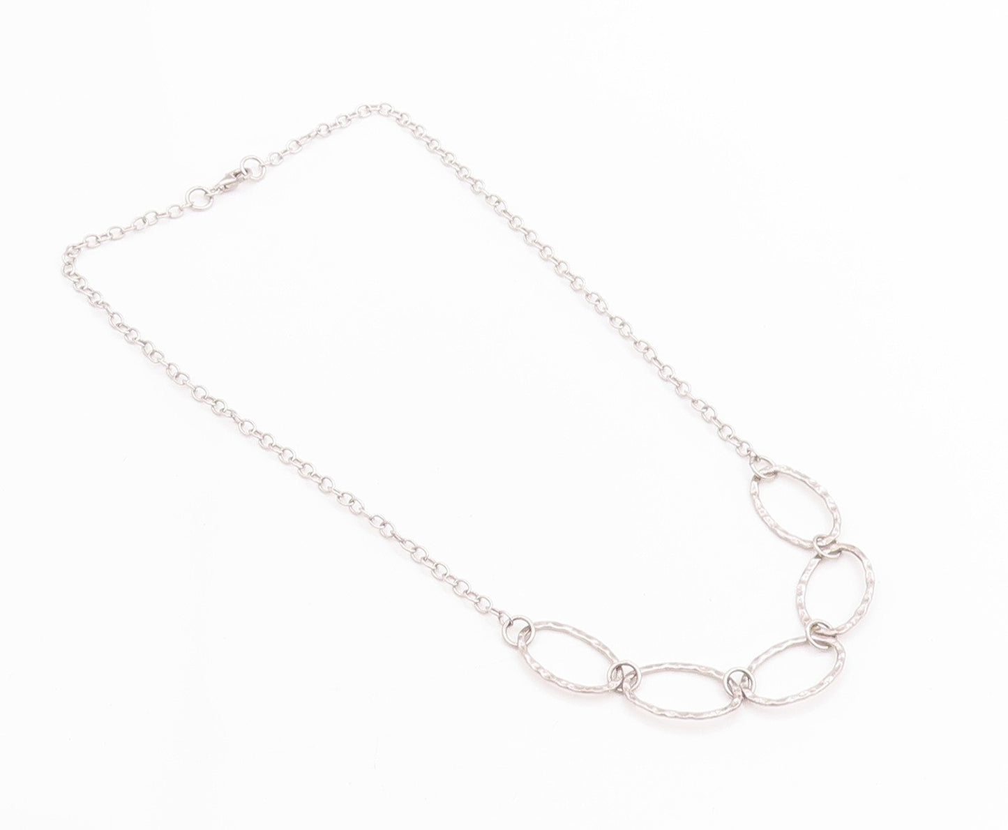 925 Sterling Silver Vintage Necklace Antique Oval Rings Linked Chain  NE4583