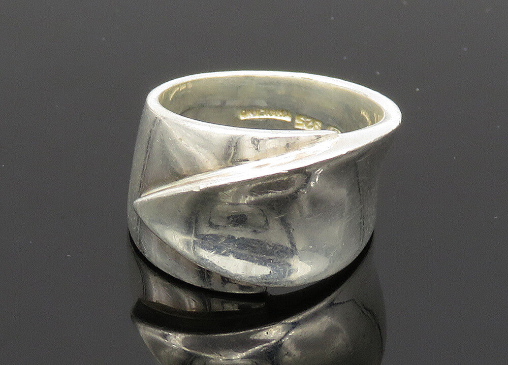 925 Sterling Silver Vintage Shiny Wrap Around Design Band Ring Sz 8 RG20028