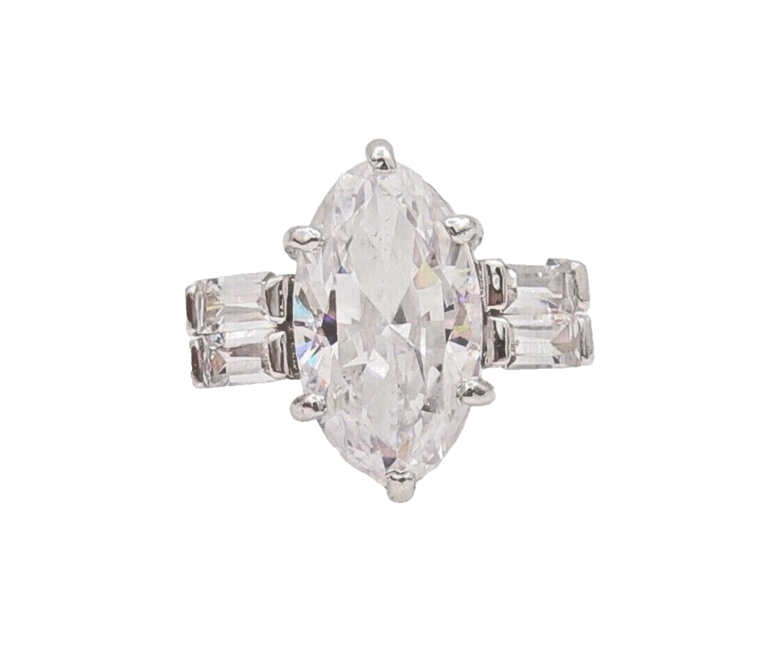 925 Sterling Silver Vintage Ring Geometric Shape Main Stone CZ  Sz 9  RG28129