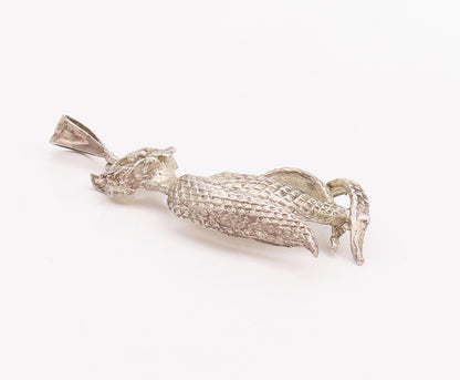 925 Sterling Silver Vintage Pendant Solid Dented Carved Designer Cat   PT22975