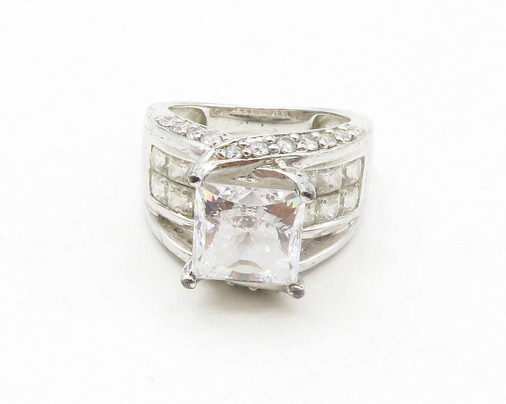 925 Sterling Silver  Sparkling Cubic Zirconia Cocktail Ring Sz 5  RG17191