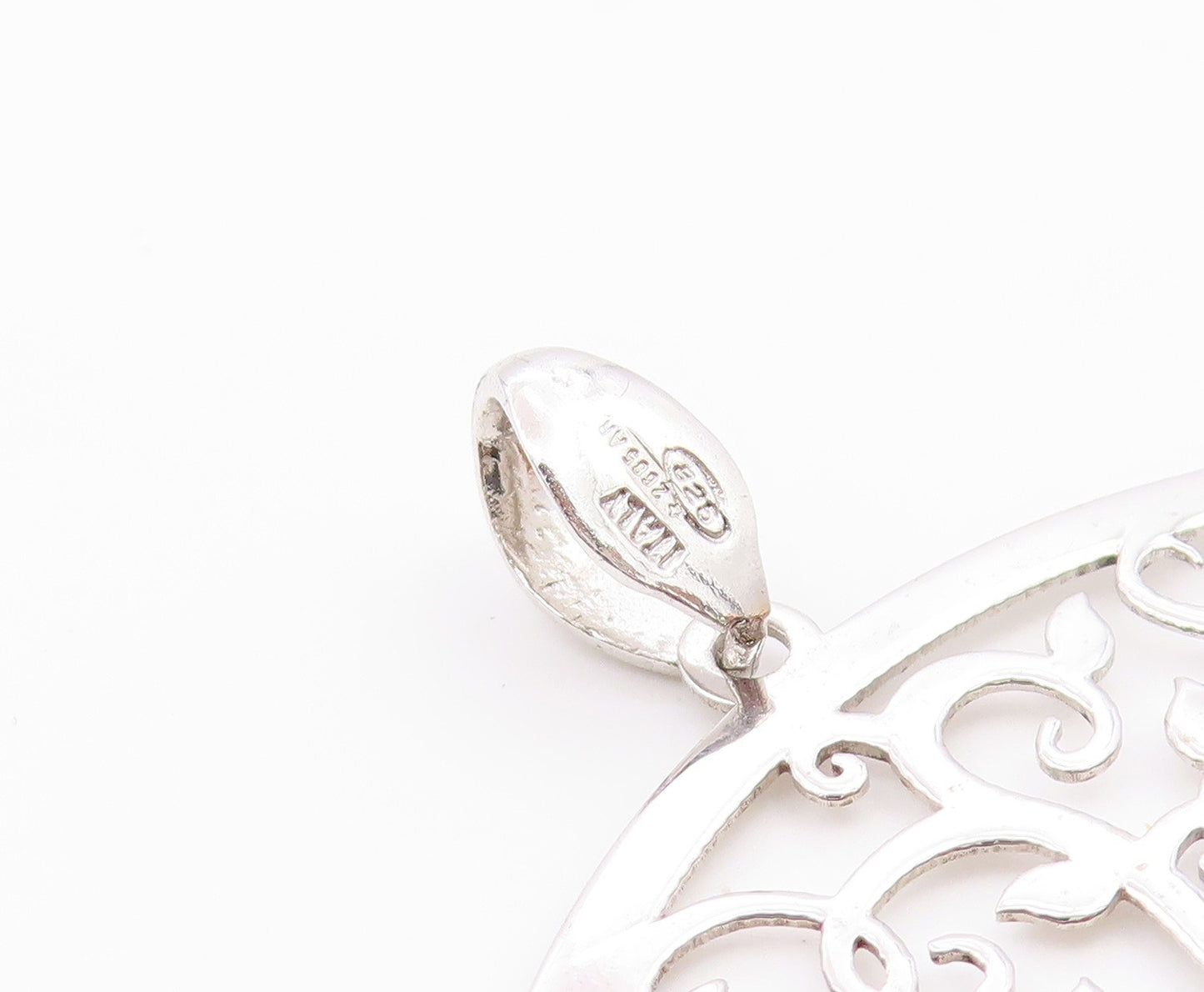 925 Sterling Silver  Vintage Shiny Tree Of Life Motif Round Pendant  PT17743