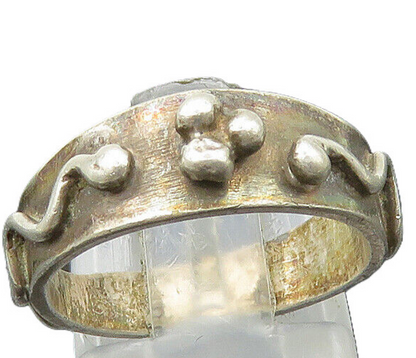 925 Sterling Silver  Vintage Raised Swirl Detail Band Ring Sz 6  RG21281