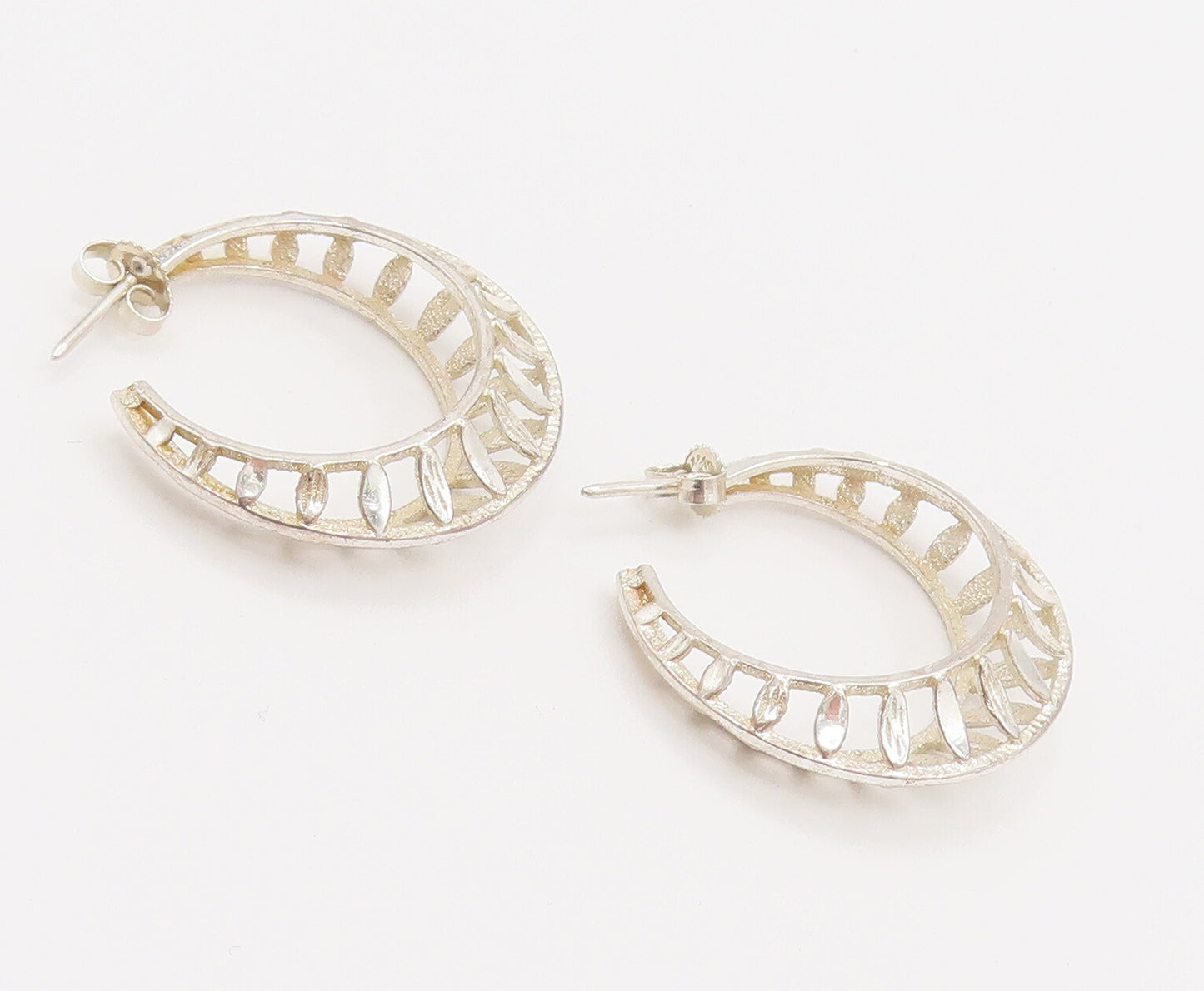 925 Sterling Silver  Vintage Openwork Navette Cutout Hoop Earrings  EG12307