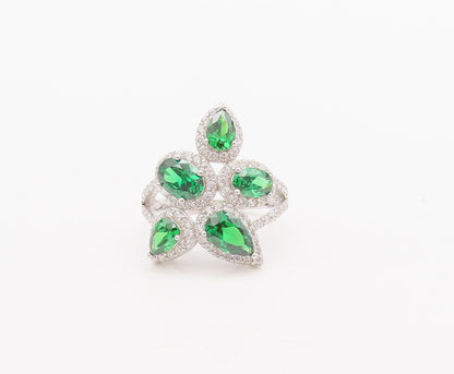 925 Sterling Silver Vintage Ring Designer Drop Cut Green White CZ  Sz 7  RG29499