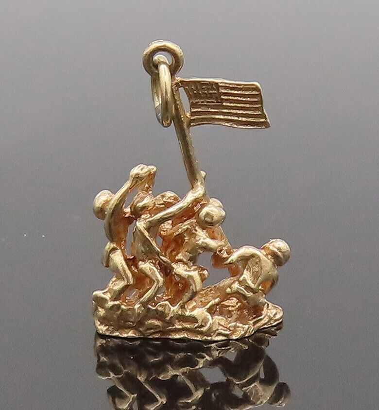 10K GOLD  Vintage Iwo Jima US Soldiers Raising USA Flag Drop Pendant  GP638