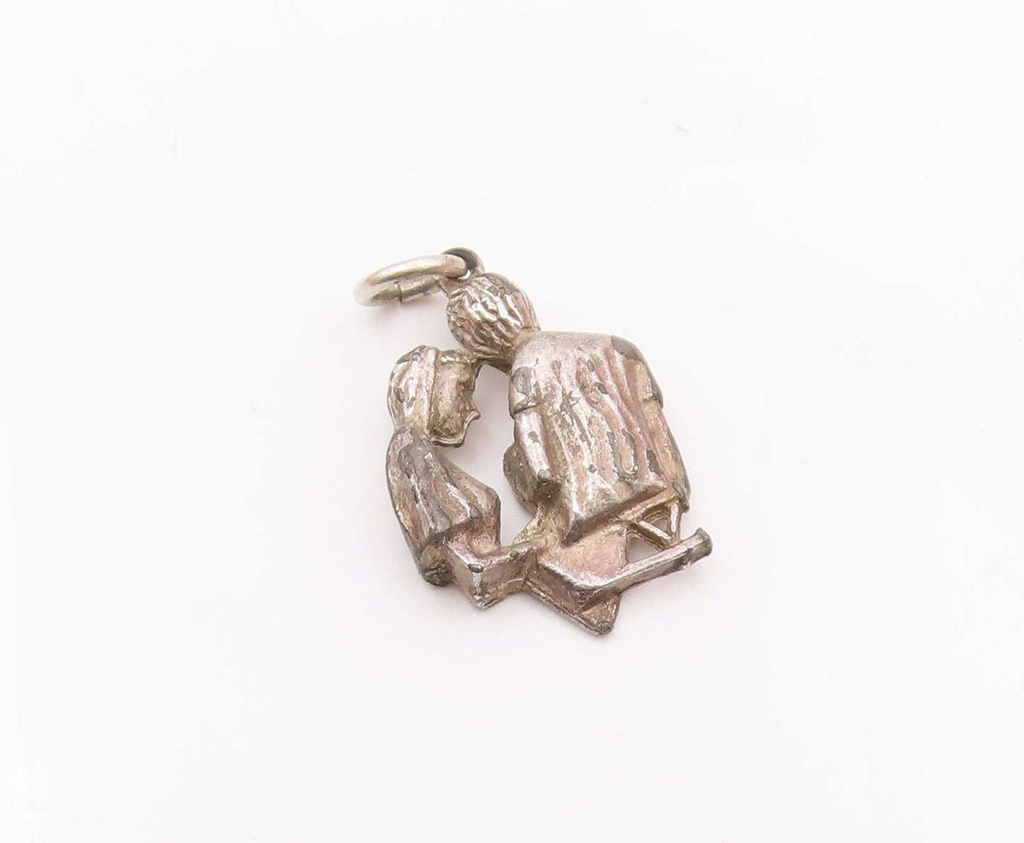 925 Sterling Silver  Vintage Family Love Motif Drop Pendant  PT16525
