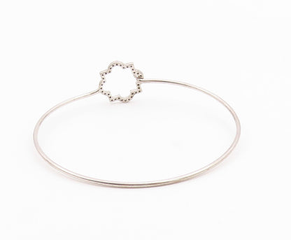 925 Sterling Silver  Shiny Topaz Open Flower Motif Bangle Bracelet  BT5254