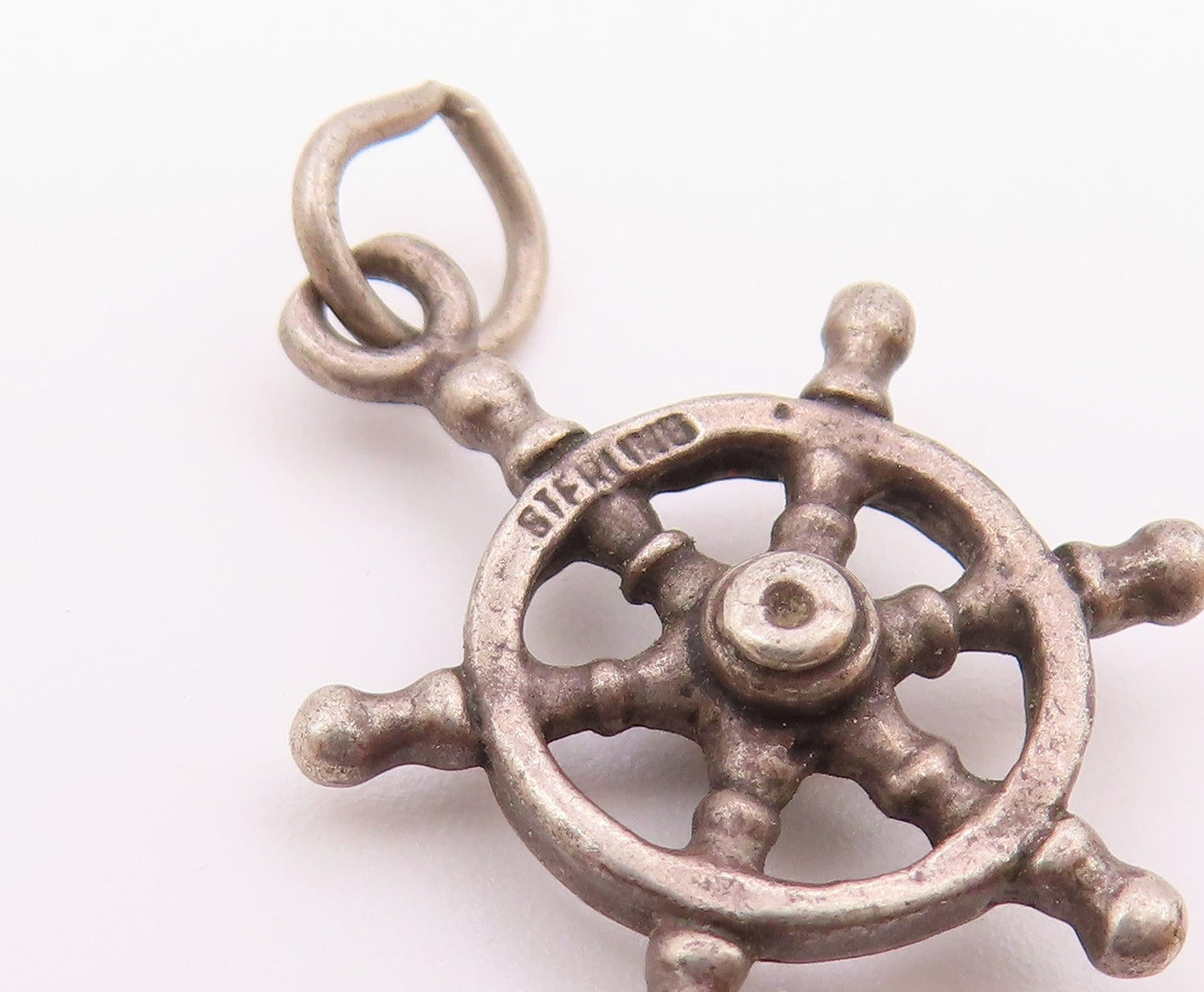 925 Sterling Silver  Vintage Captain Ship's Wheel Charm Pendant  PT21274