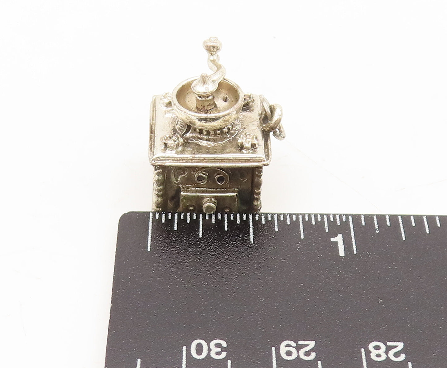 925 Sterling Silver Vintage Charm BEAU Detailed Carved Pretzel Swirl Box  TR3677
