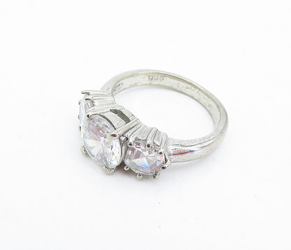 925 Sterling Silver  Vintage Cubic Zirconia 3 Stone Band Ring Sz 7  RG4083